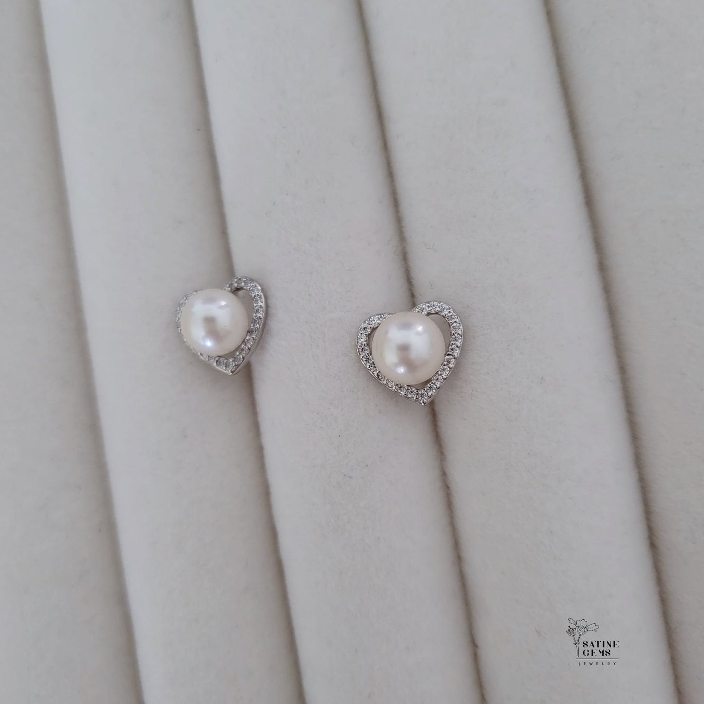 Ivory Akoya Pearl Ear Studs