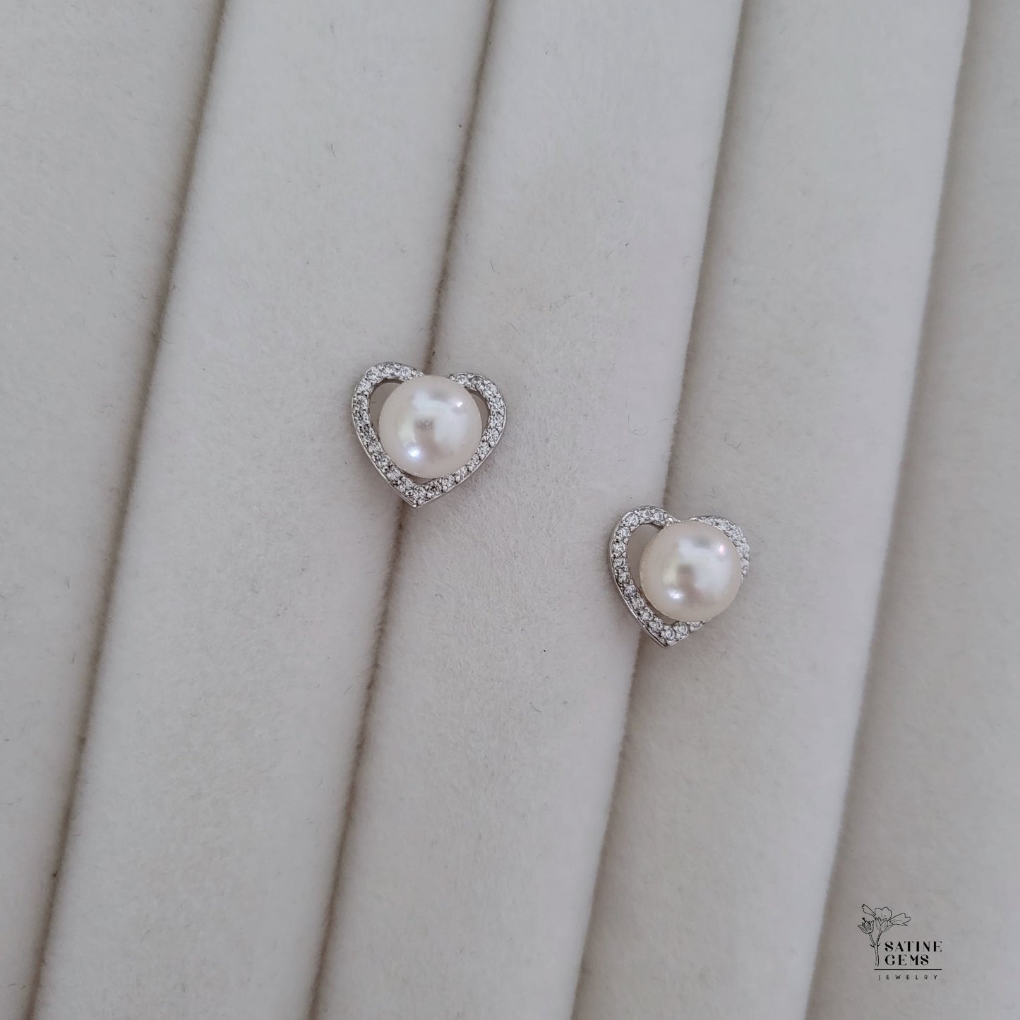 Ivory Akoya Pearl Ear Studs