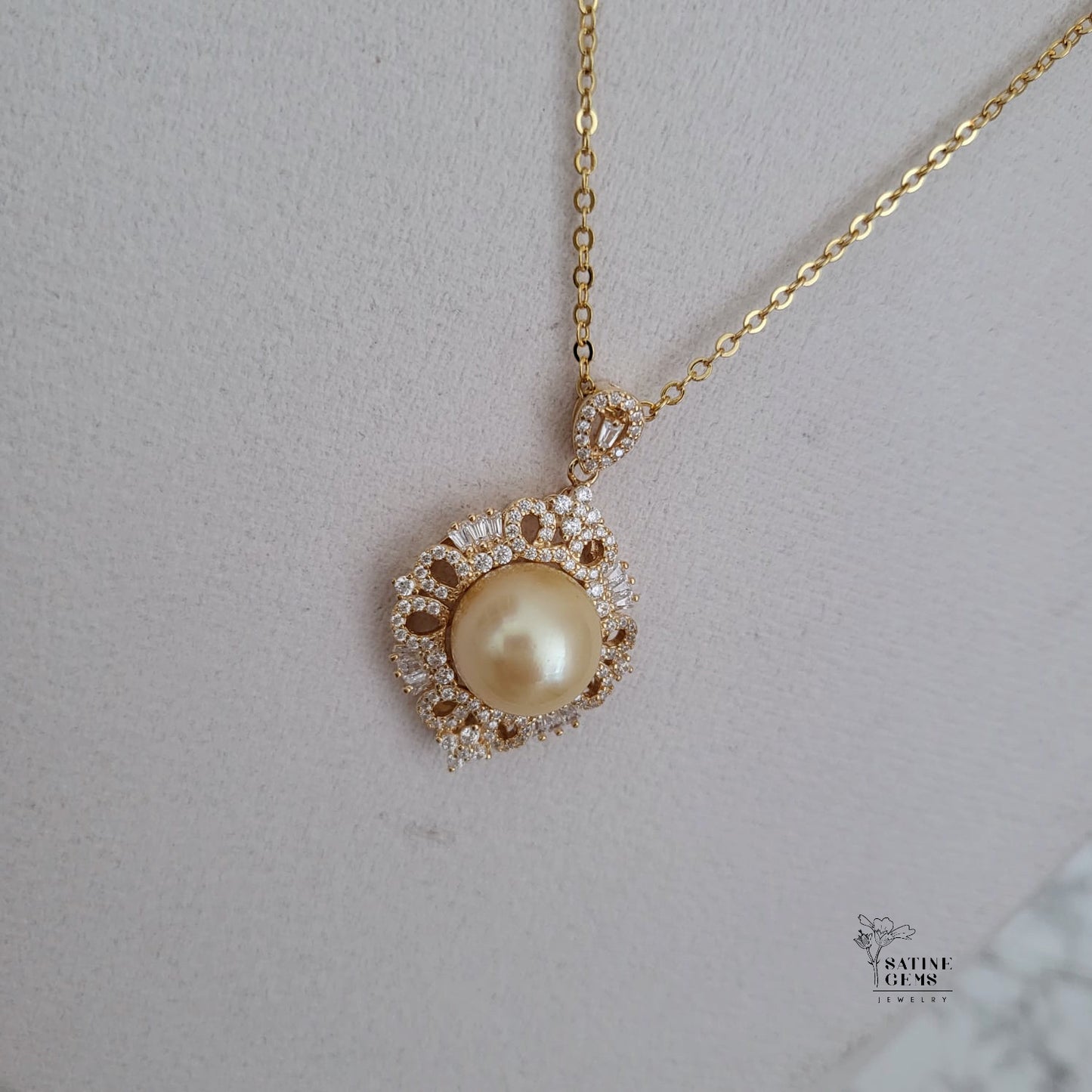 Golden South Sea Pearl Necklace