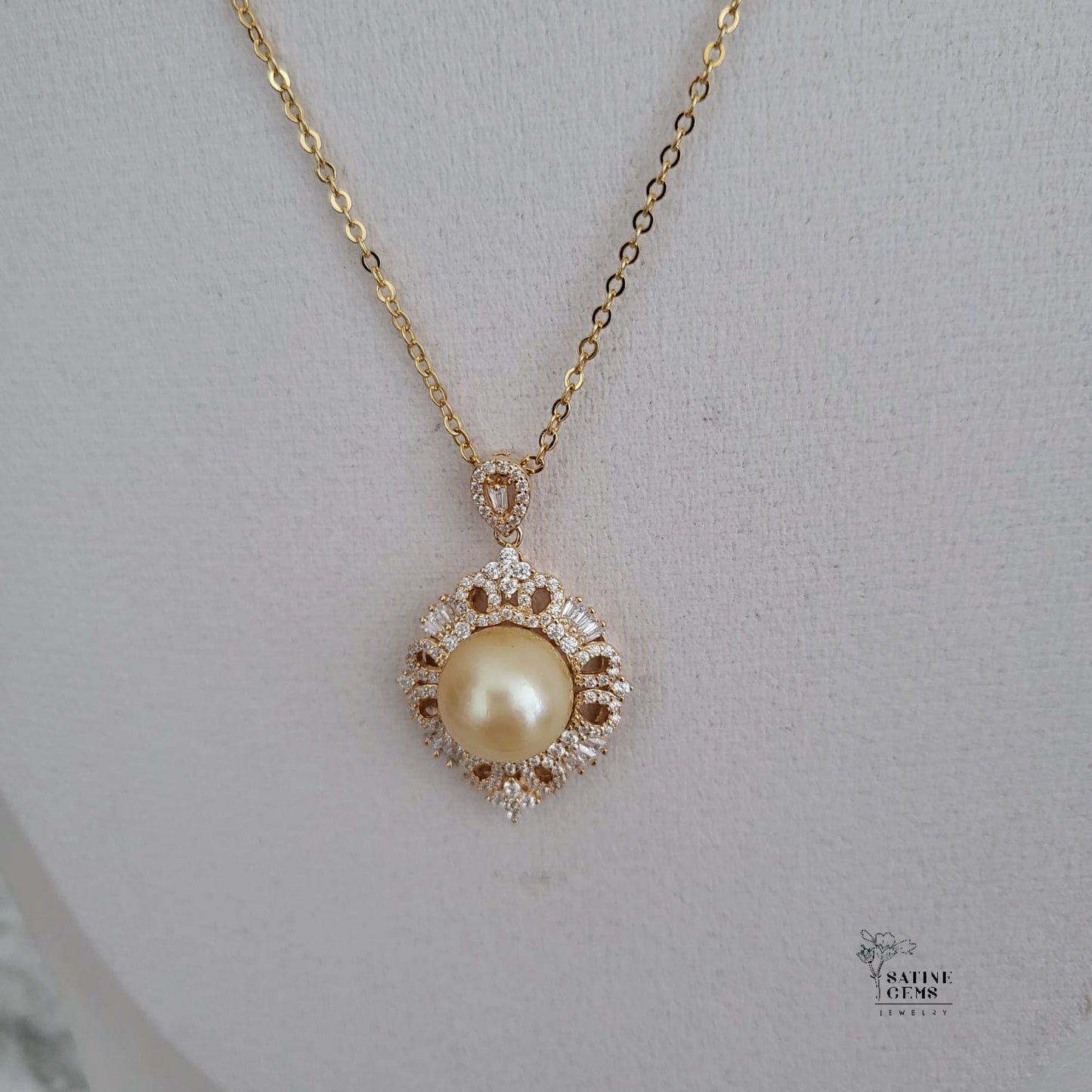 Golden South Sea Pearl Necklace