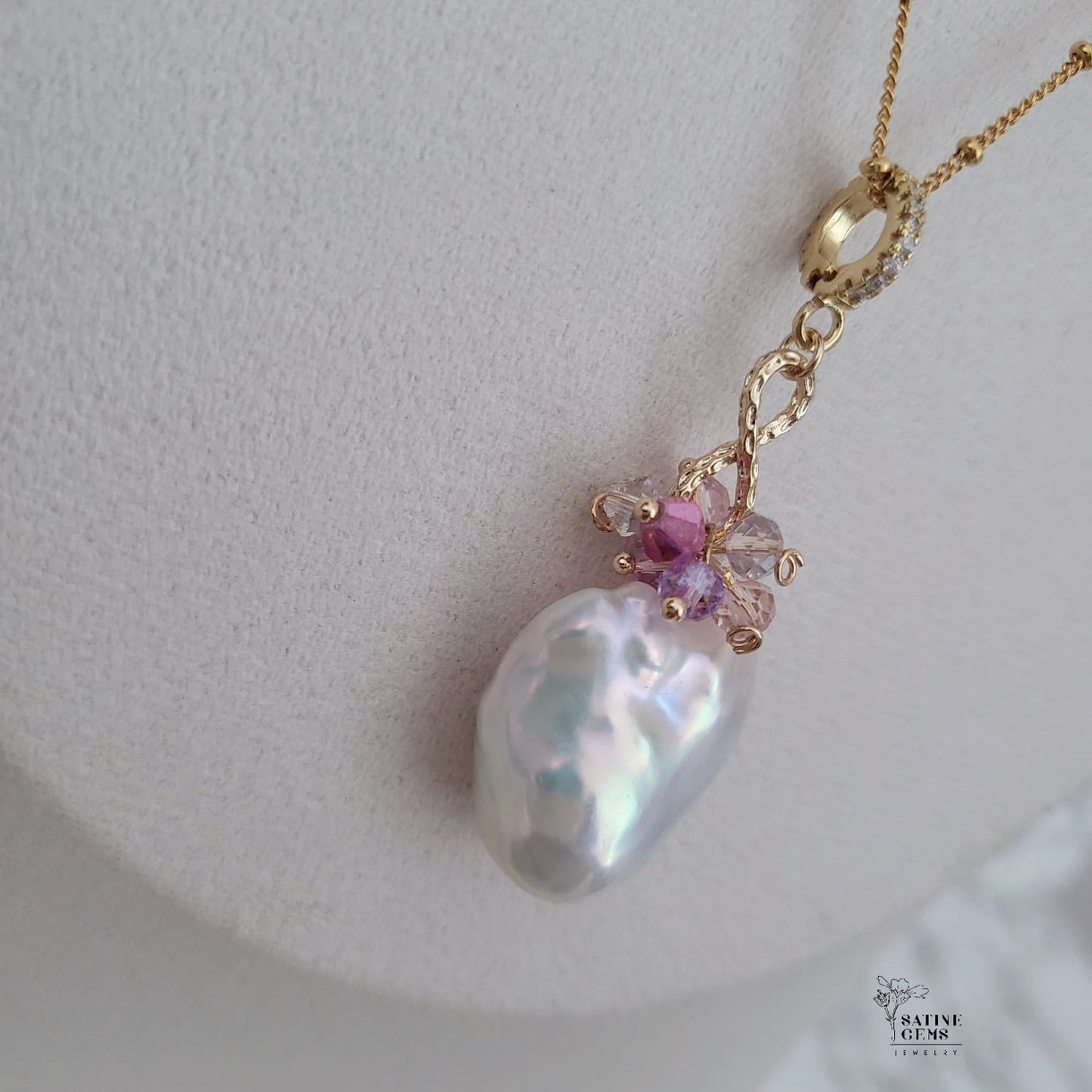 XL Flameball Pearl Necklace
