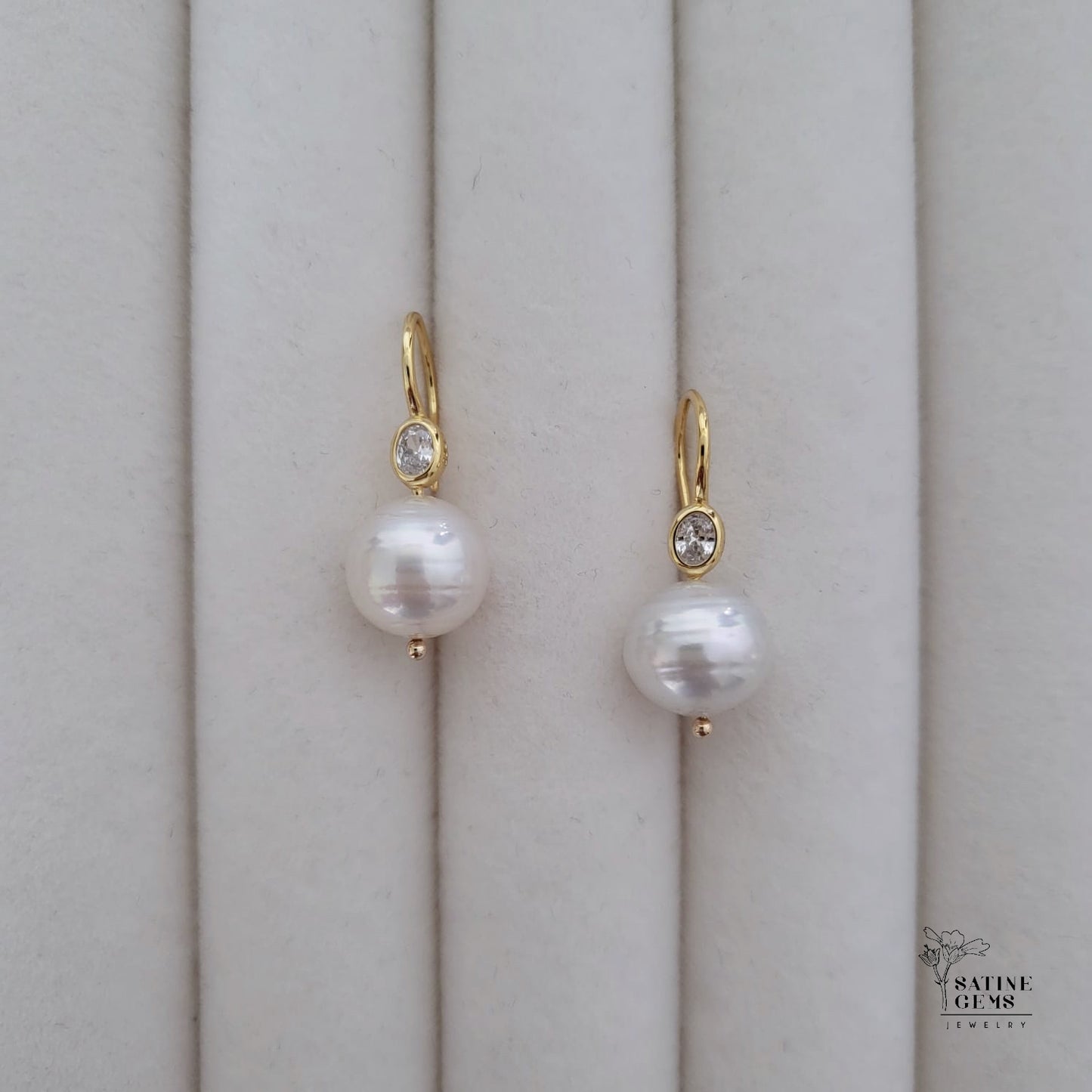 Circled Ivory South Sea Pearl Ear Hooks
