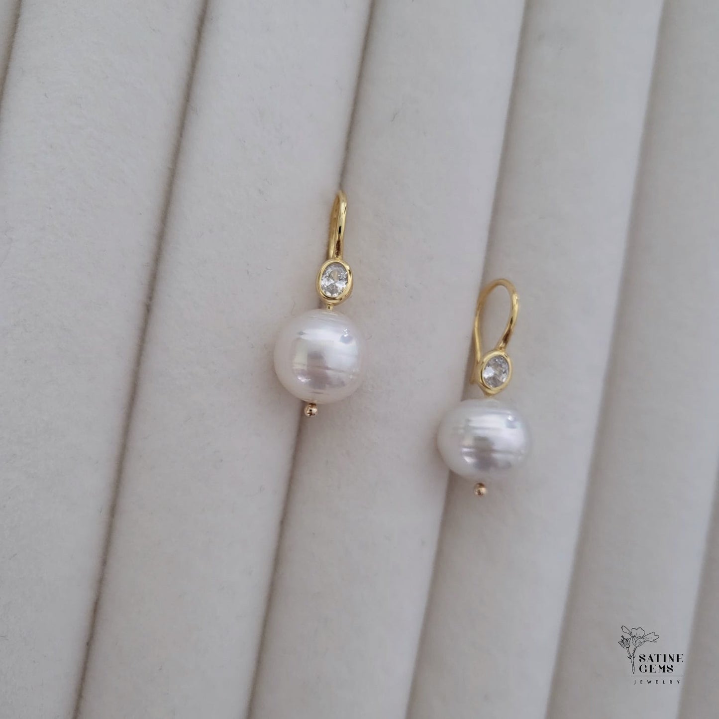 Circled Ivory South Sea Pearl Ear Hooks