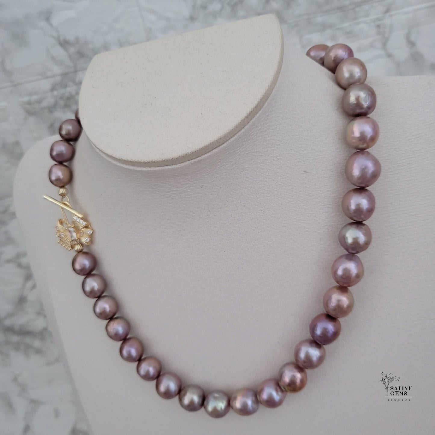 Baroque Edison Pearl Necklace with Metallic Lustre and Rainbow Orient