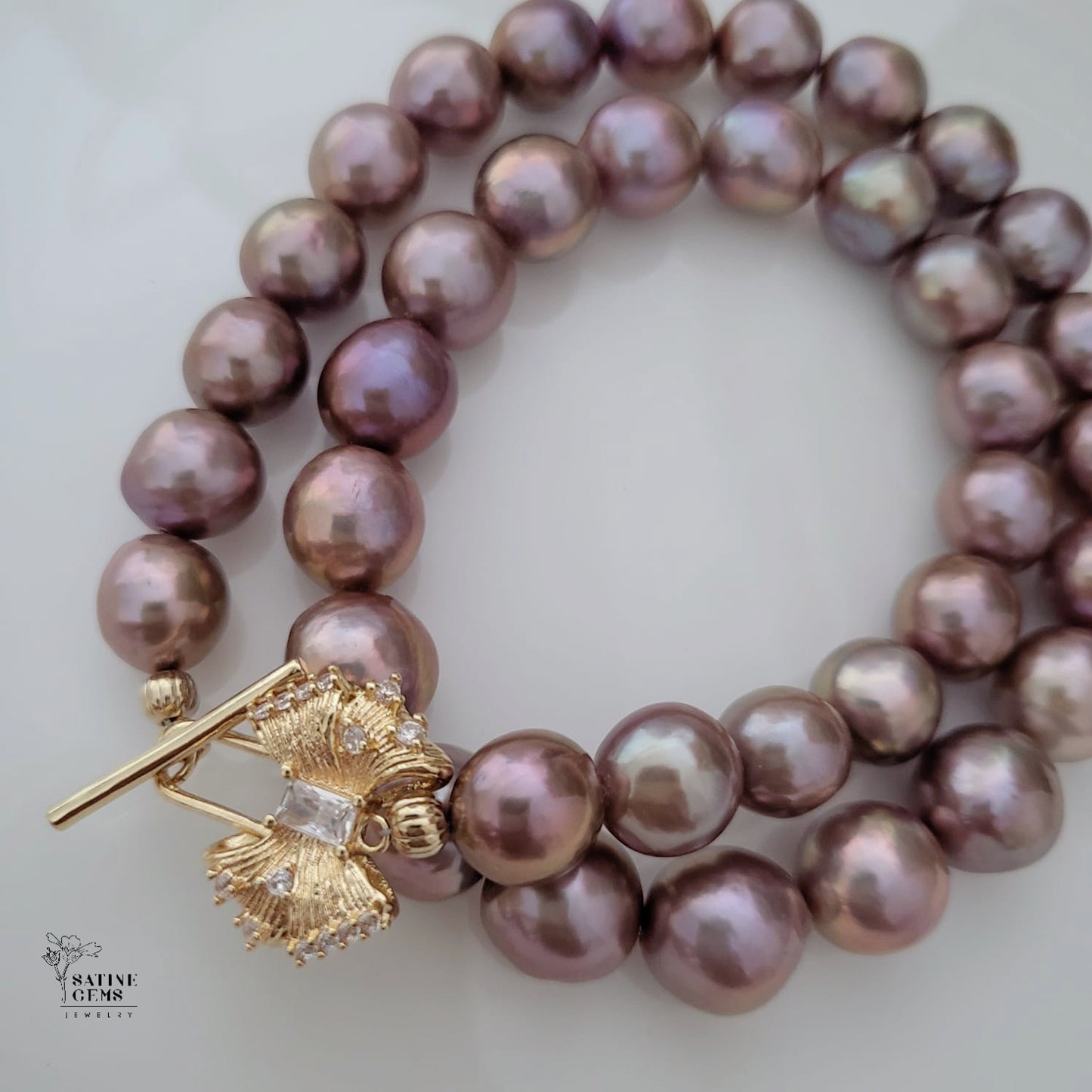 Baroque Edison Pearl Necklace with Metallic Lustre and Rainbow Orient
