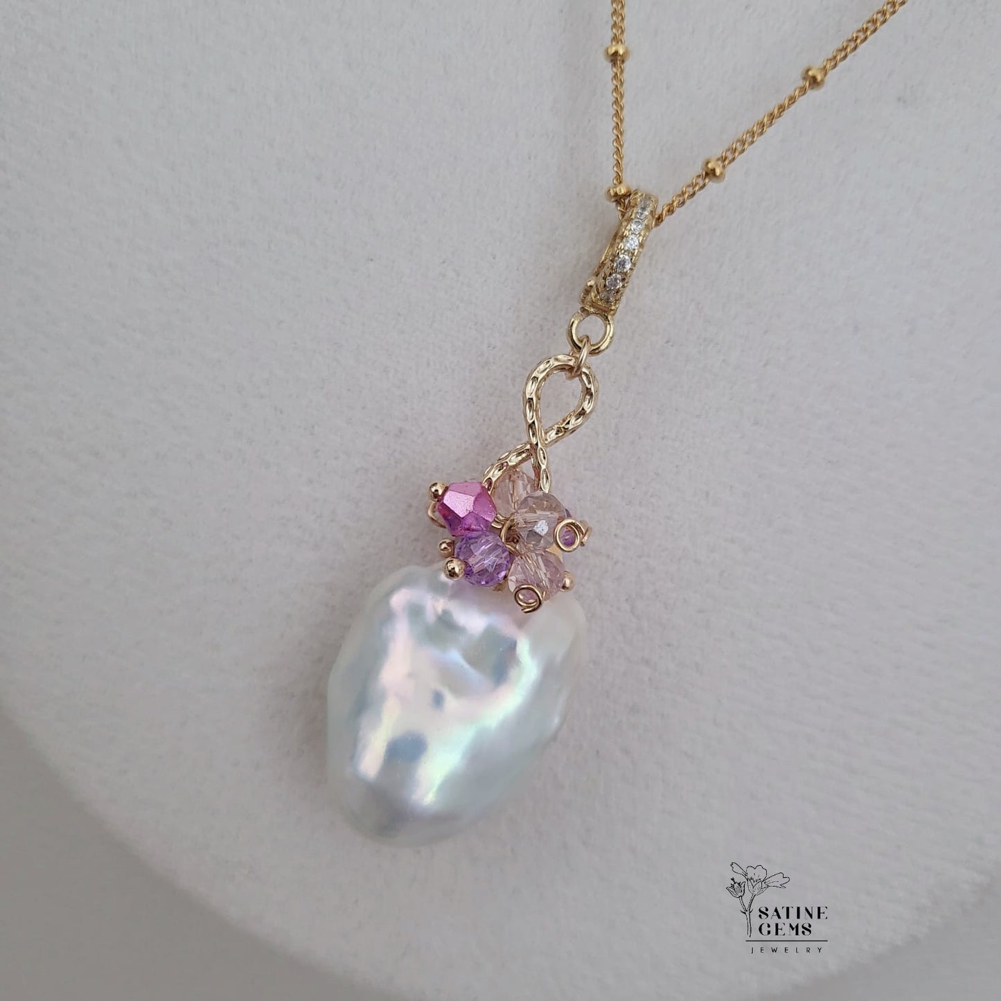 XL Flameball Pearl Necklace